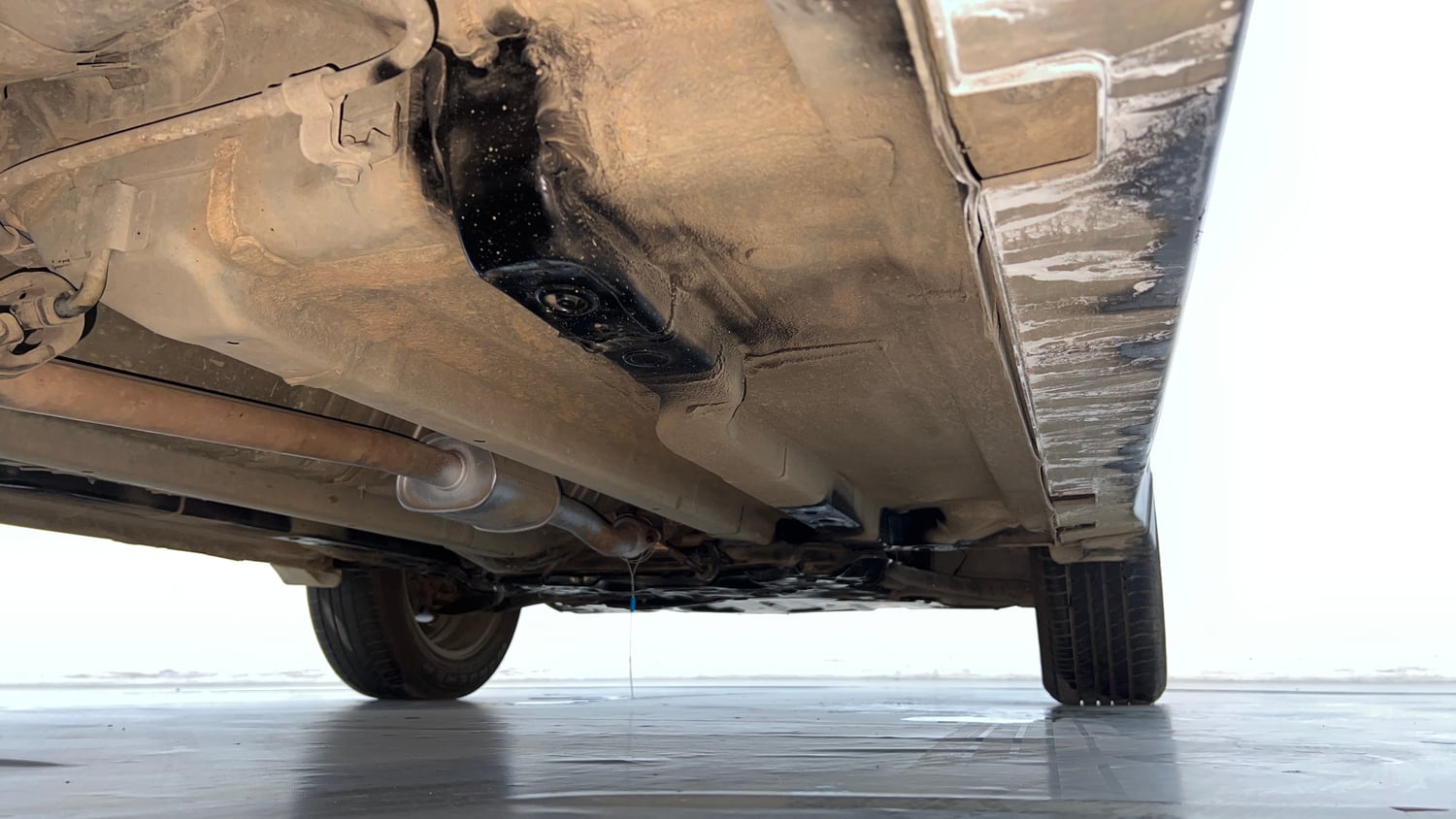 Used 2018 Hyundai Creta SX Plus 1.6 AT Petrol Petrol Automatic extra REAR RIGHT UNDERBODY VIEW