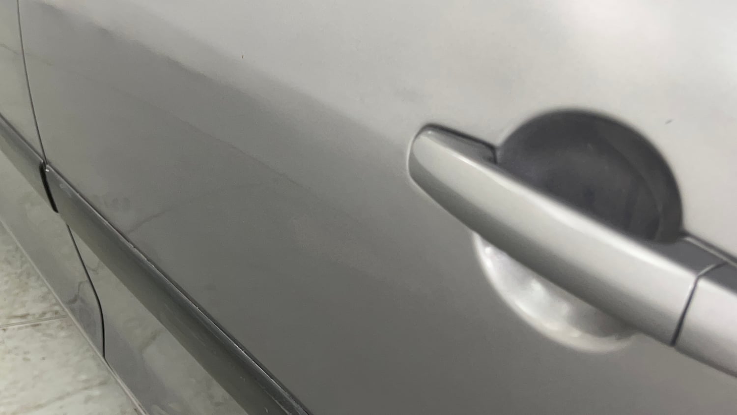 Used 2012 Maruti Suzuki Swift VXi Petrol Manual dents MINOR DENT