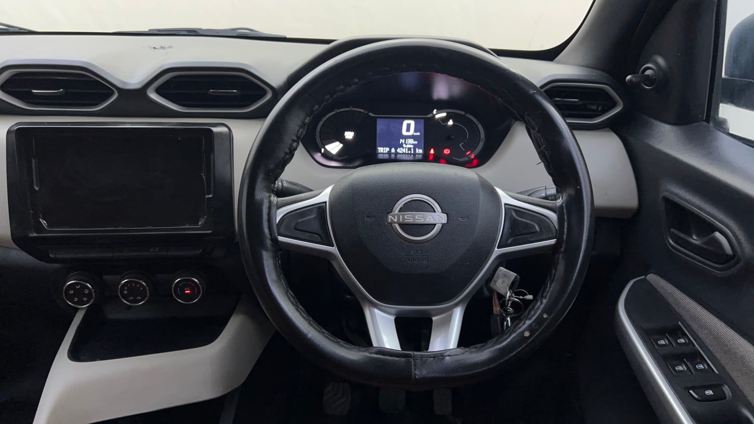 Used 2024 Nissan Magnite XE Petrol Manual interior STEERING VIEW
