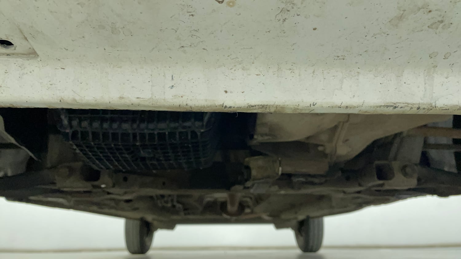 Used 2017 Datsun Redi-GO T (O) Petrol Manual extra FRONT LEFT UNDERBODY VIEW