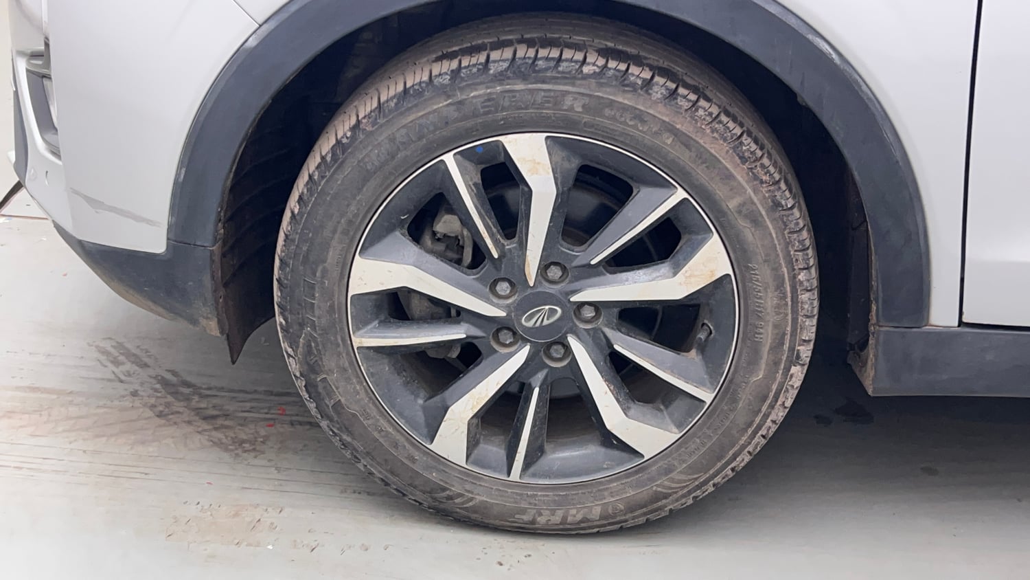 Used 2021 Mahindra XUV 300 W8 (O) 1.2 Petrol Petrol Manual tyres LEFT FRONT TYRE RIM VIEW