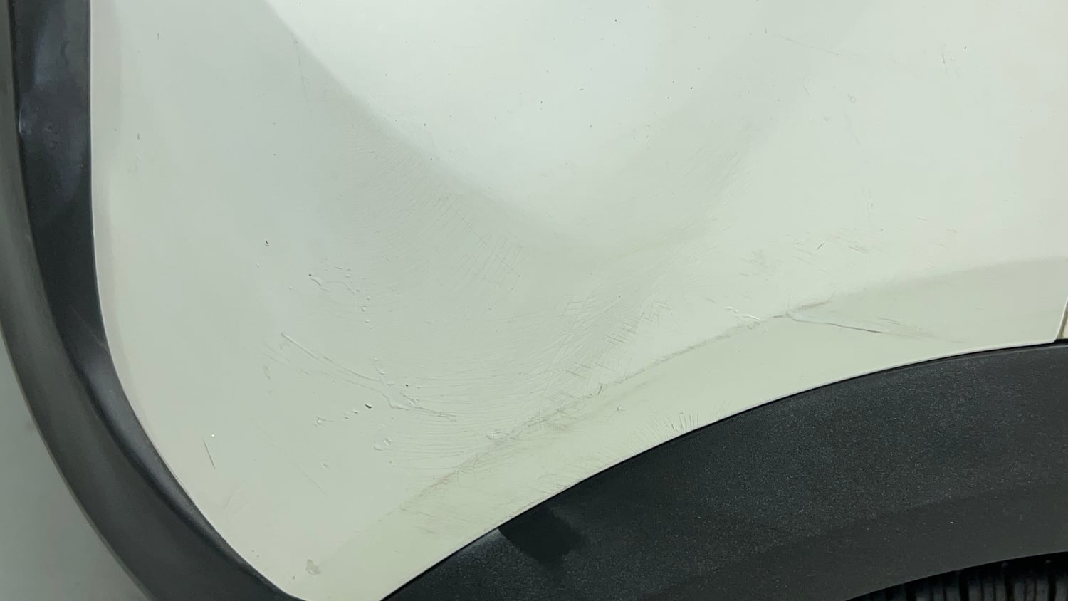 Used 2017 Renault Kwid 1.0 RXT Petrol Manual dents MINOR SCRATCH