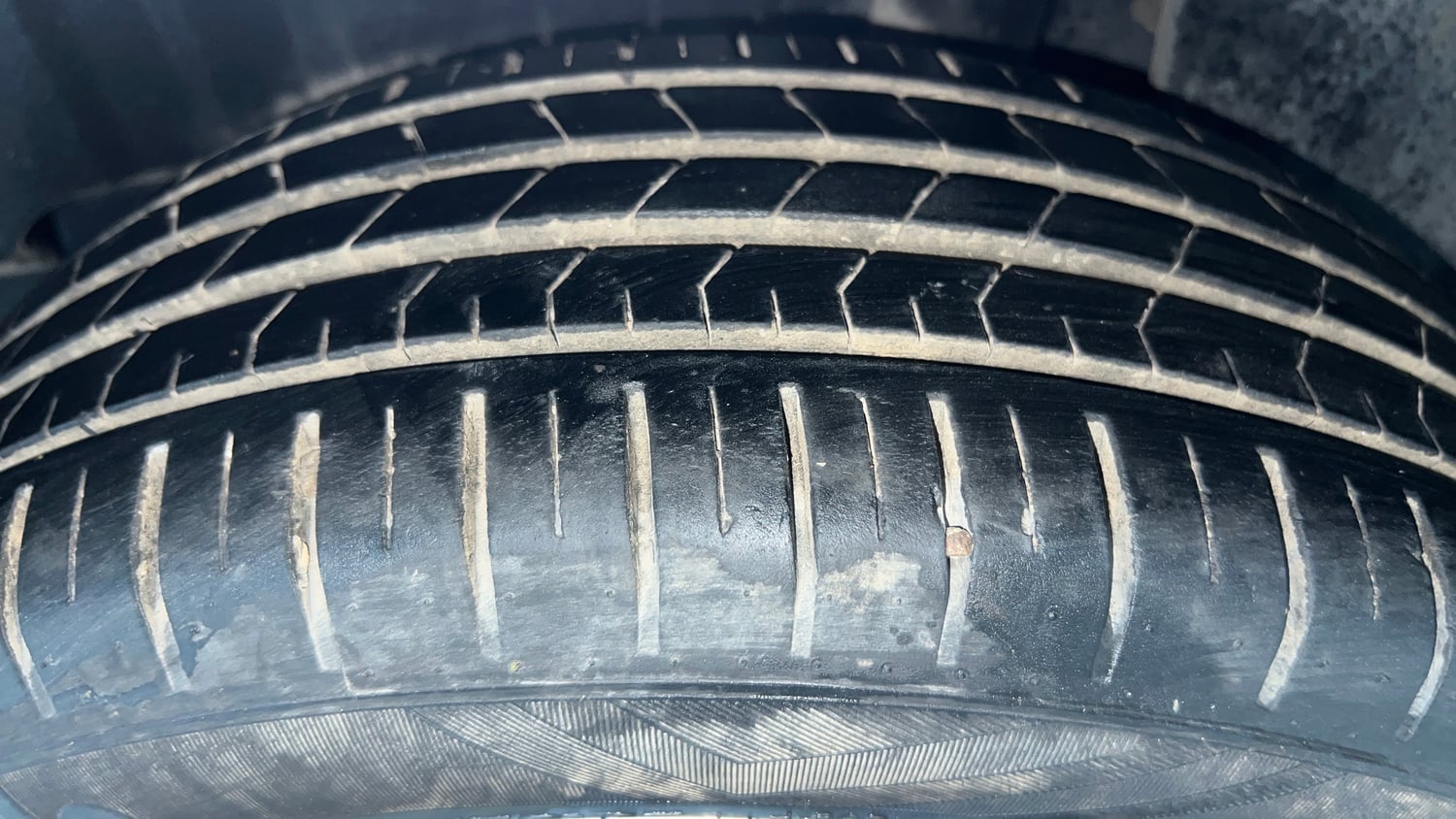 Used 2024 Maruti Suzuki Baleno Alpha MT Petrol Manual tyres LEFT REAR TYRE TREAD VIEW