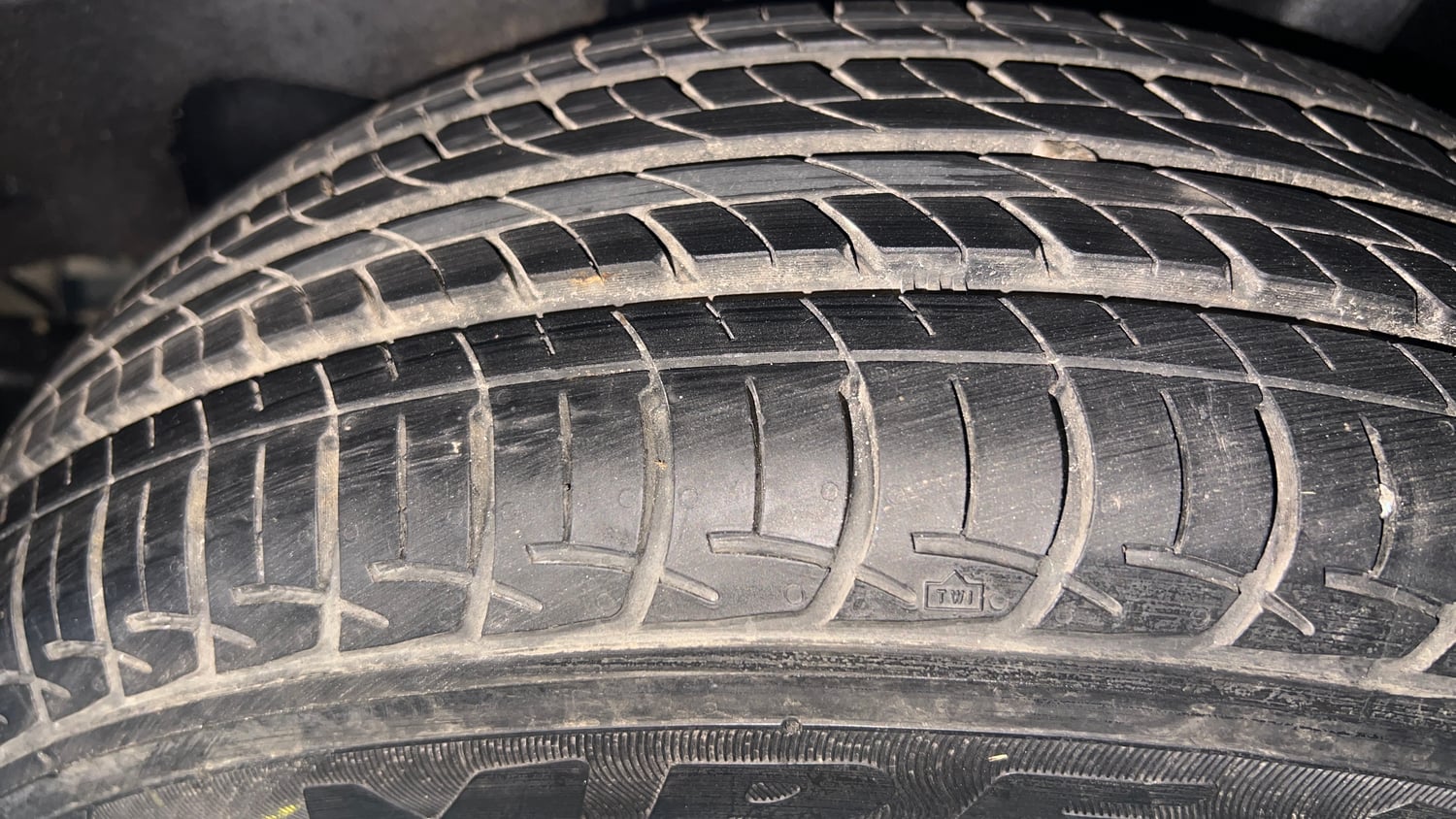 Used 2018 Maruti Suzuki Baleno Delta 1.2 Petrol Manual tyres LEFT REAR TYRE TREAD VIEW