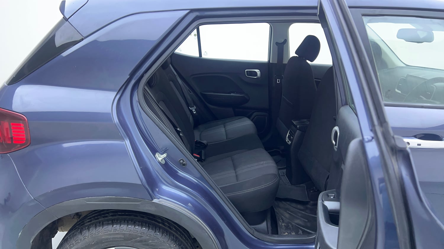 Used 2020 Hyundai Venue SX Plus 1.0 Turbo DCT Petrol Automatic interior RIGHT SIDE REAR DOOR CABIN VIEW