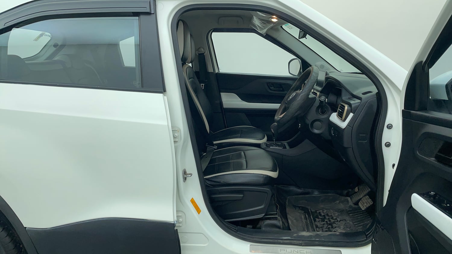 Used 2023 Tata Punch Accomplished AMT Petrol Automatic interior RIGHT SIDE FRONT DOOR CABIN VIEW