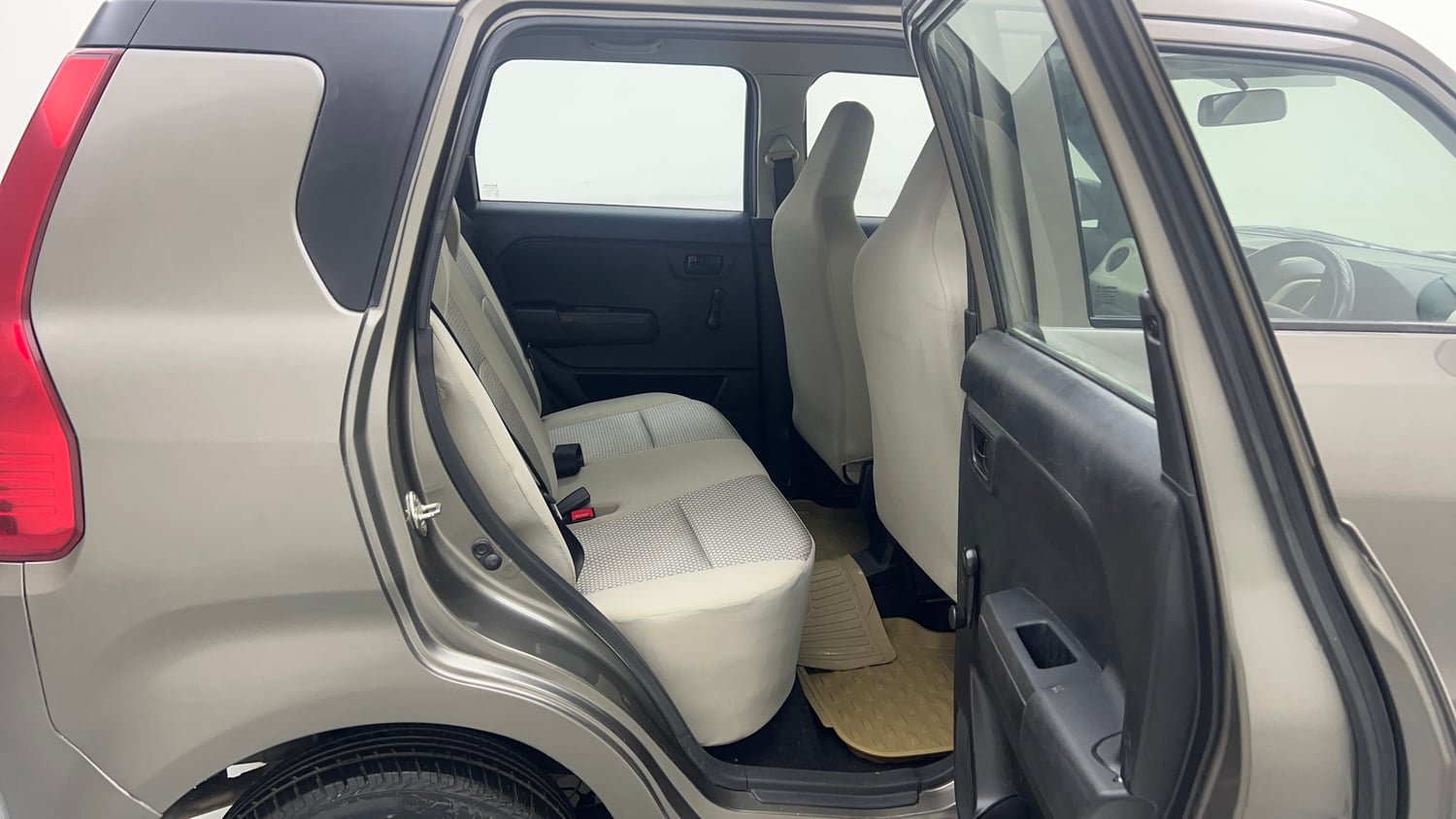 Used 2022 Maruti Suzuki Wagon R LXI 1.0 Petrol Manual interior RIGHT SIDE REAR DOOR CABIN VIEW