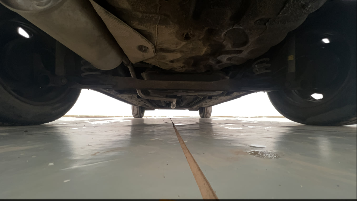 Used 2023 Nissan Magnite XL Petrol Manual extra REAR UNDERBODY VIEW (TAKEN FROM REAR)