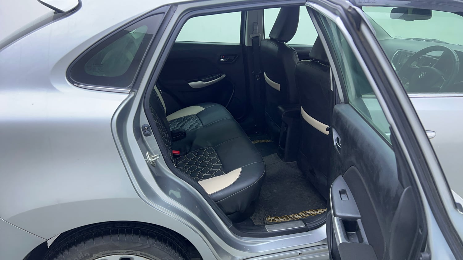 Used 2017 Maruti Suzuki Baleno Zeta 1.3 Diesel Manual interior RIGHT SIDE REAR DOOR CABIN VIEW