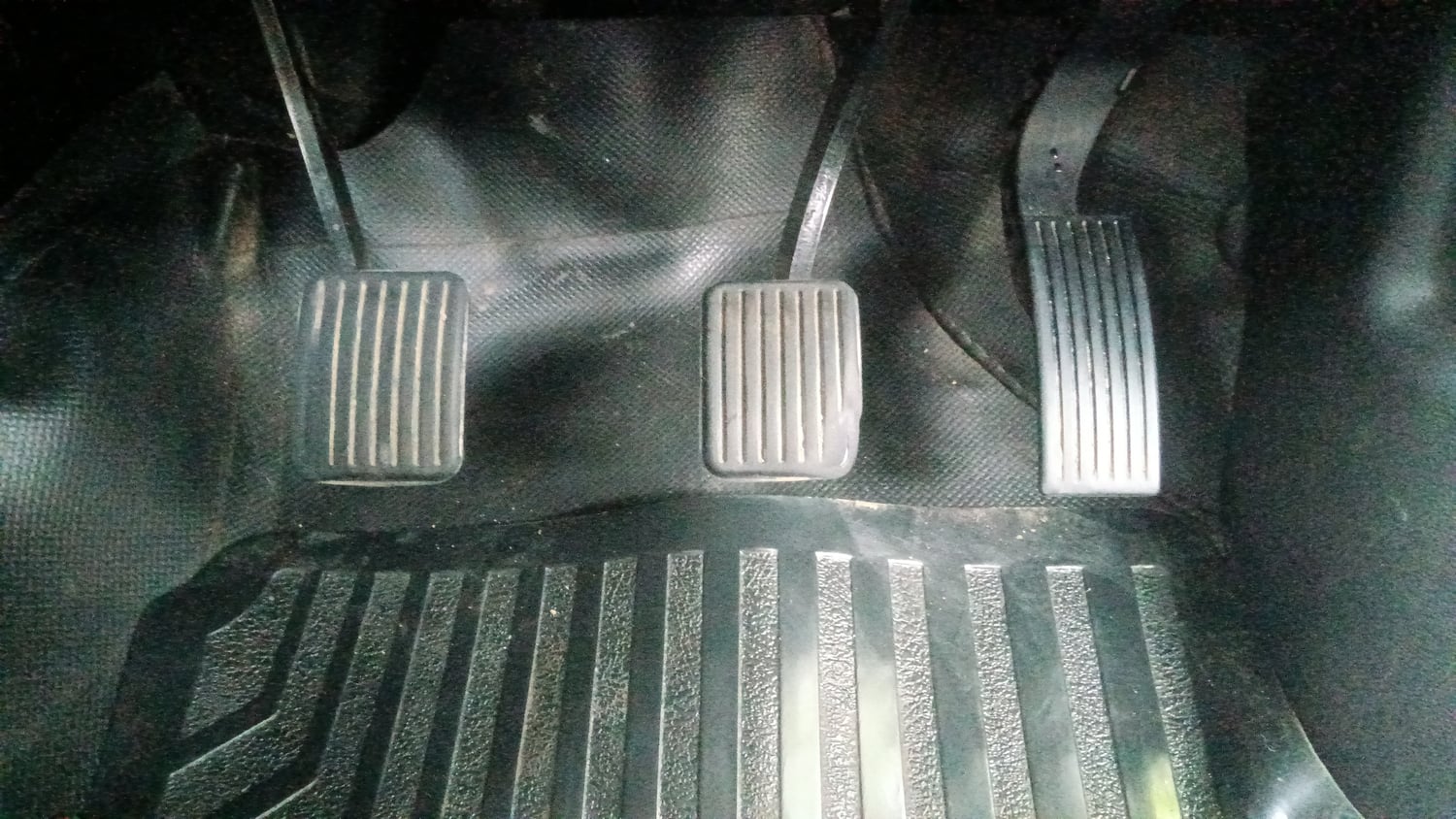 Used 2016 Hyundai Grand i10 Magna 1.2 Kappa VTVT Petrol Manual interior PEDALS VIEW