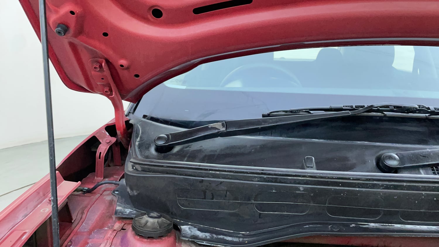 Used 2019 hyundai Venue S 1.0 AT Turbo Petrol Petrol Automatic engine ENGINE RIGHT SIDE HINGE & APRON VIEW