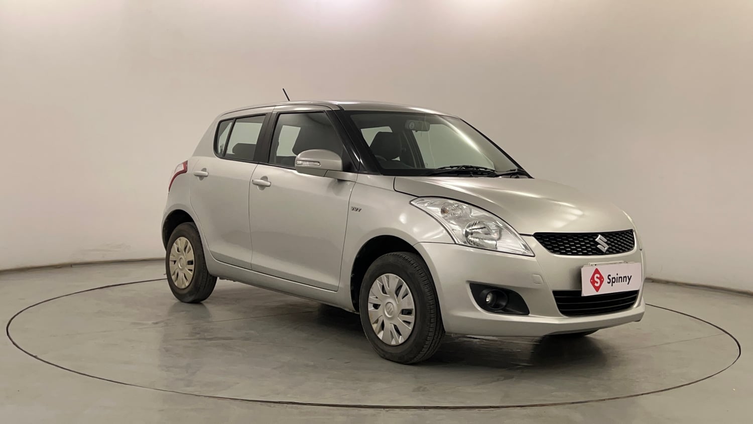 Used 2014 Maruti Suzuki Swift VXi Petrol Manual exterior RIGHT FRONT CORNER VIEW