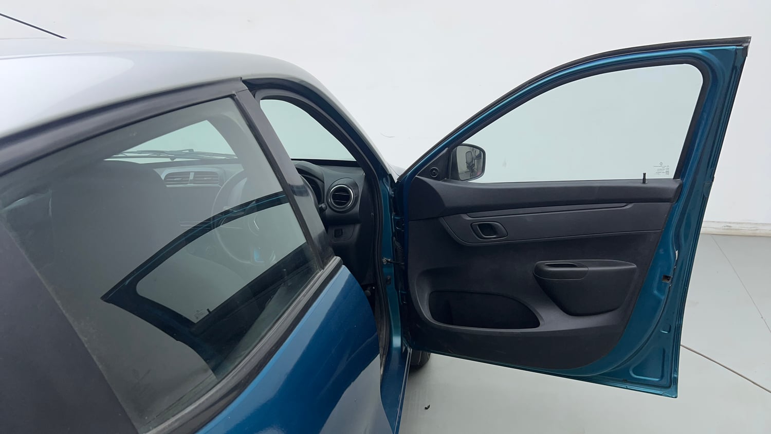 Used 2020 Renault Kwid Neotech RXL Petrol Manual interior RIGHT FRONT DOOR OPEN VIEW