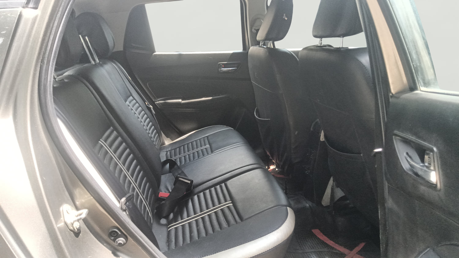 Used 2019 Maruti Suzuki Swift ZXi Petrol Manual interior RIGHT SIDE REAR DOOR CABIN VIEW