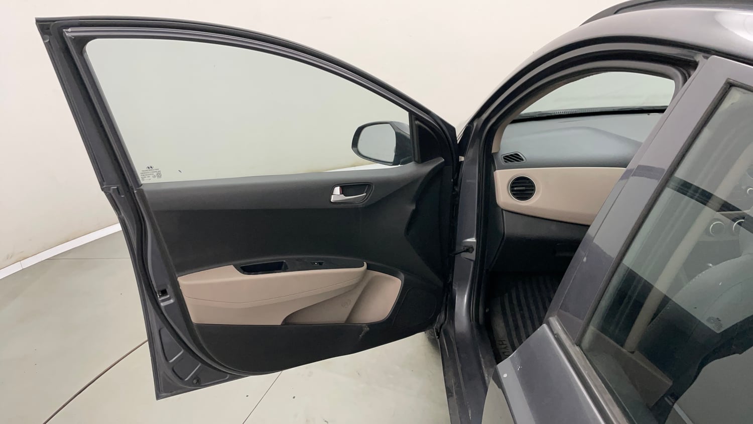 Used 2015 Hyundai Grand i10 Sportz 1.2 Kappa VTVT Petrol Manual interior LEFT FRONT DOOR OPEN VIEW