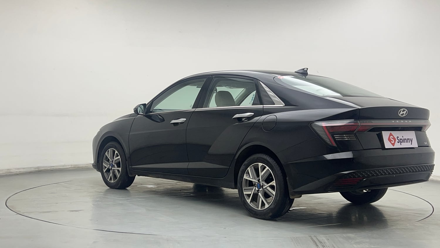 Used 2024 Hyundai Verna SX 1.5 Petrol MT Petrol Manual exterior LEFT REAR CORNER VIEW