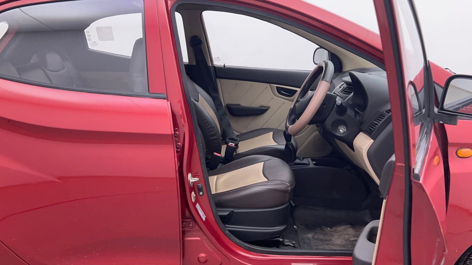 Used 2013 Hyundai Eon D-Lite + Petrol Manual interior RIGHT SIDE FRONT DOOR CABIN VIEW