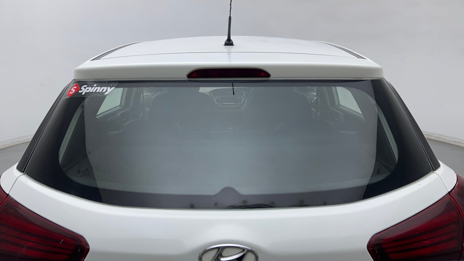 Used 2019 Hyundai Elite i20 Magna Plus 1.2 Petrol Manual exterior BACK WINDSHIELD VIEW