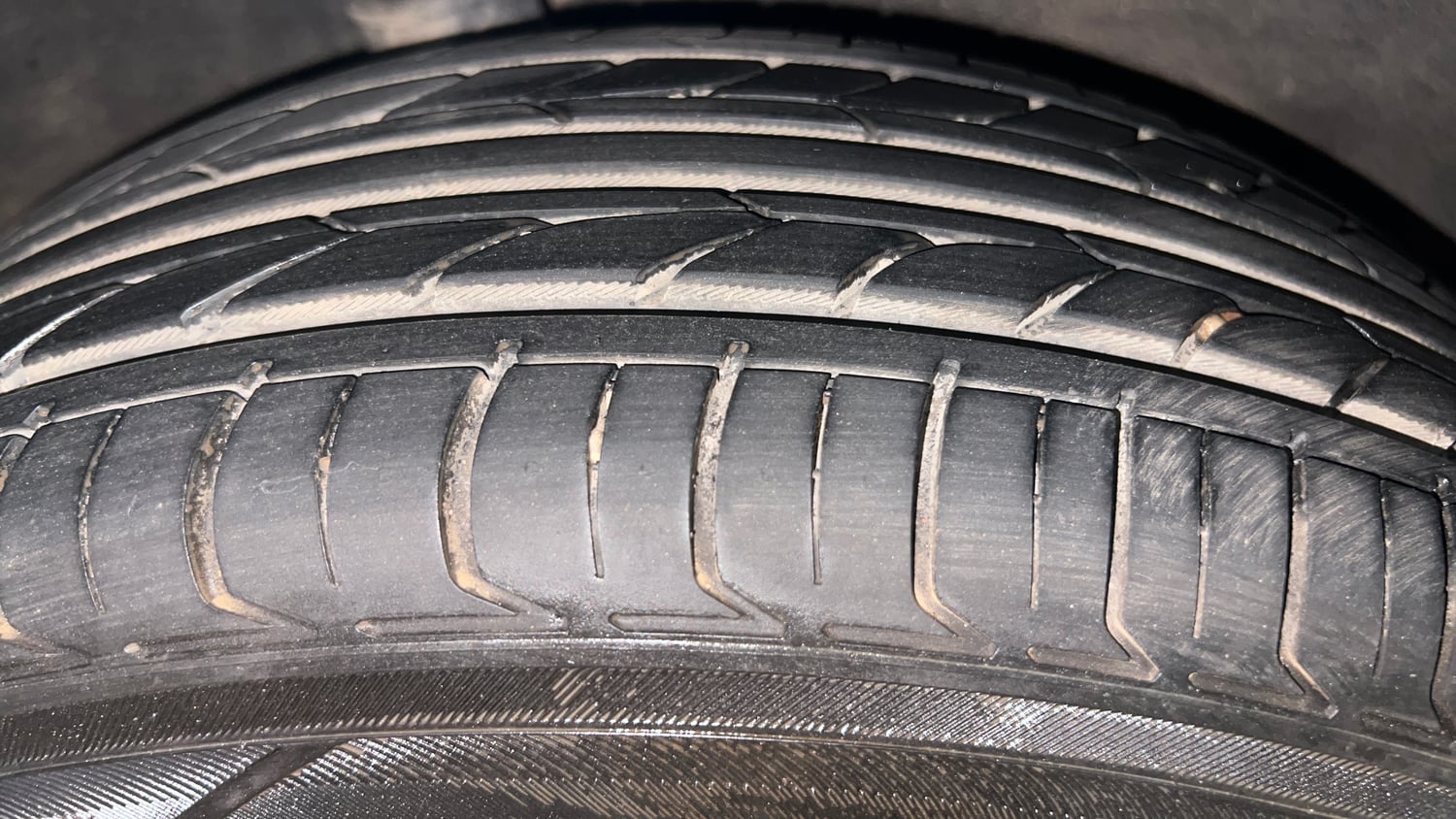 Used 2016 Nissan Micra XV CVT Petrol Automatic tyres RIGHT REAR TYRE TREAD VIEW
