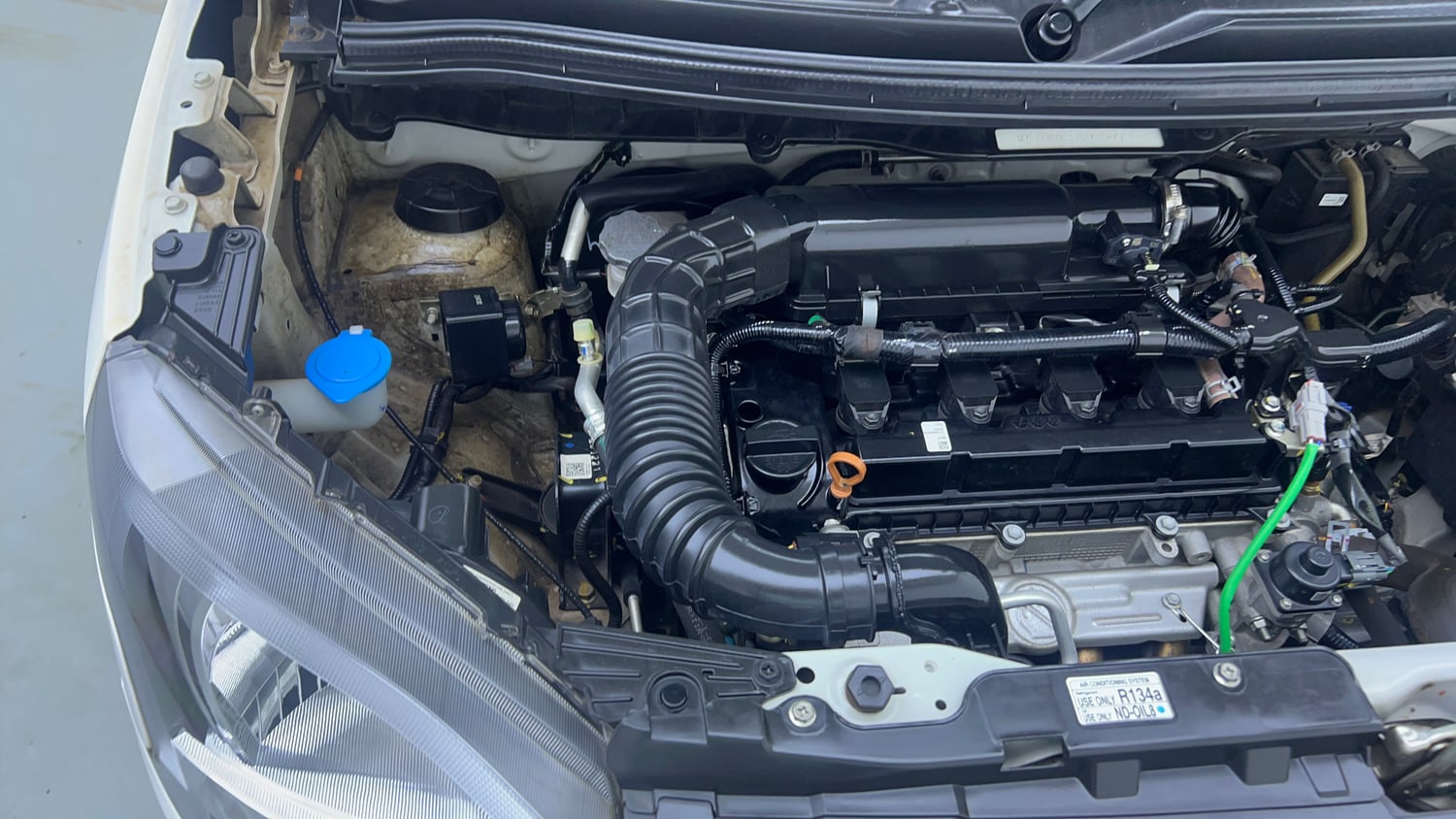 Used 2023 Maruti Suzuki Wagon R ZXI Plus 1.2 Petrol Manual engine ENGINE RIGHT SIDE VIEW