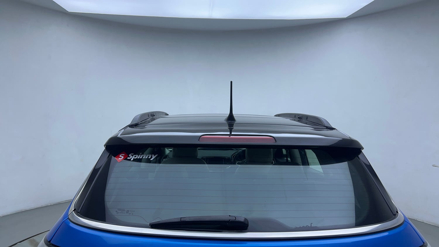 Used 2019 Jeep Compass Limited Plus Diesel 4x4 Diesel Manual exterior BACK WINDSHIELD VIEW