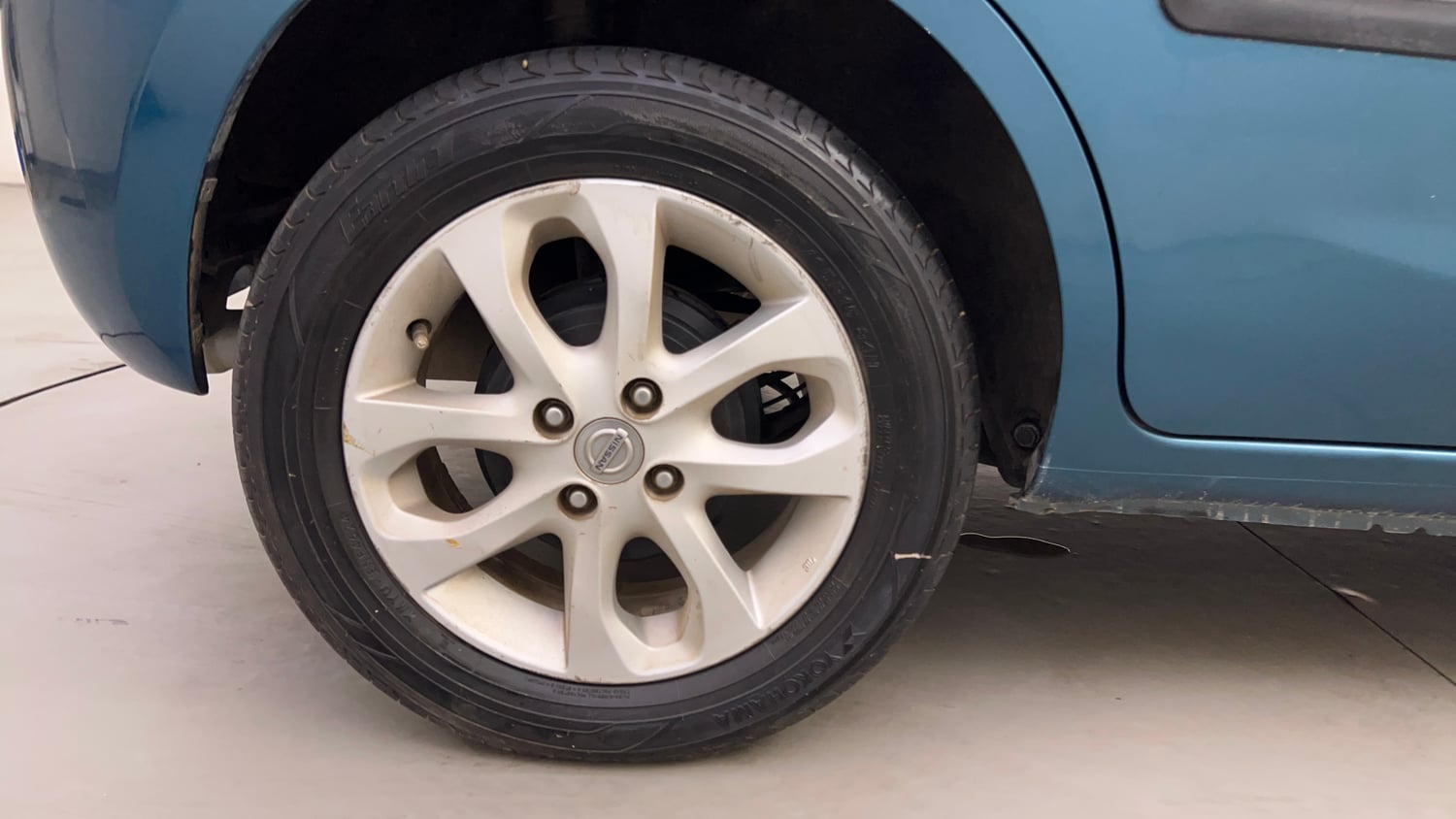 Used 2016 Nissan Micra XV CVT Petrol Automatic tyres RIGHT REAR TYRE RIM VIEW