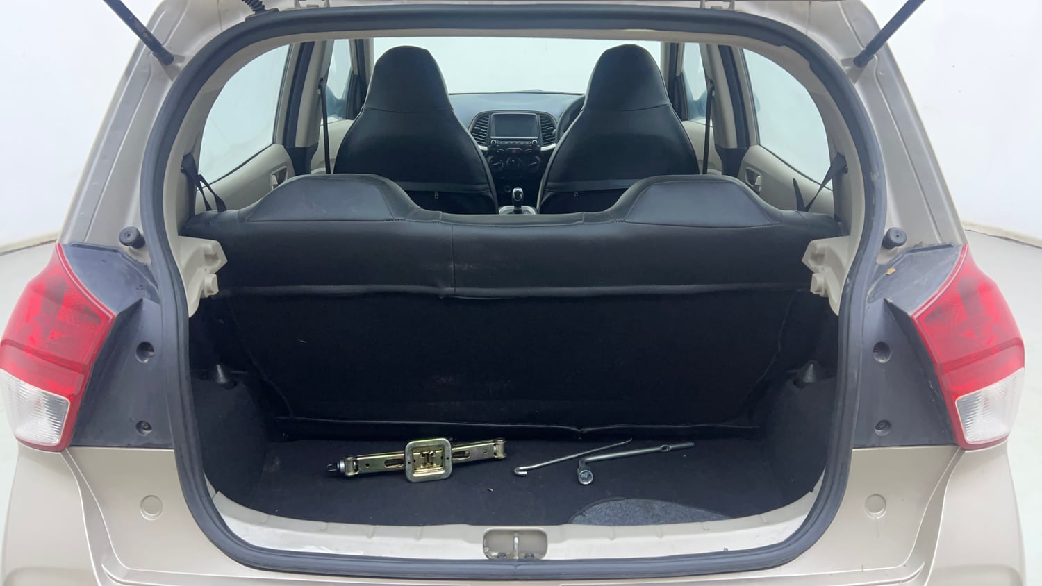 Used 2019 Hyundai Santro Sportz AMT Petrol Automatic interior DICKY INSIDE VIEW