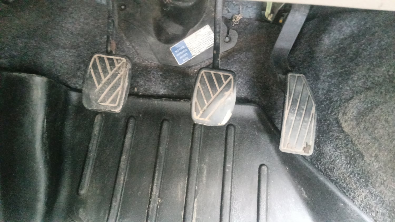 Used 2015 Maruti Suzuki Celerio ZXi Petrol Manual interior PEDALS VIEW