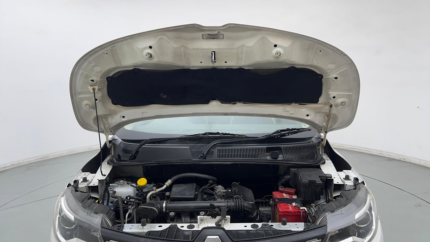 Used 2021 Renault Triber RXZ EASY-R AMT Petrol Automatic engine ENGINE & BONNET OPEN FRONT VIEW