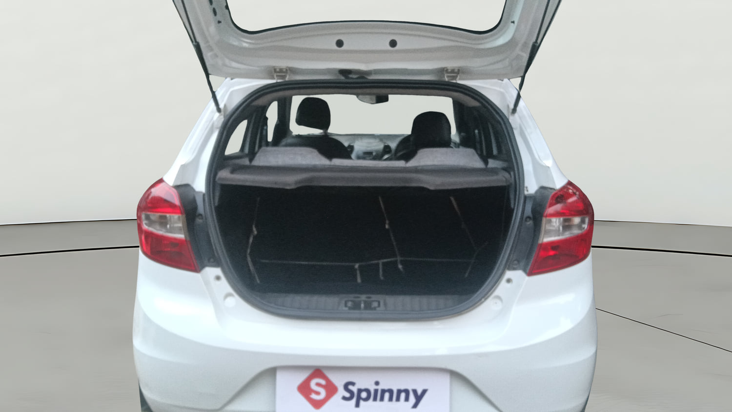 Used 2017 Ford Figo Trend 1.2 Ti-VCT Petrol Manual interior DICKY INSIDE VIEW