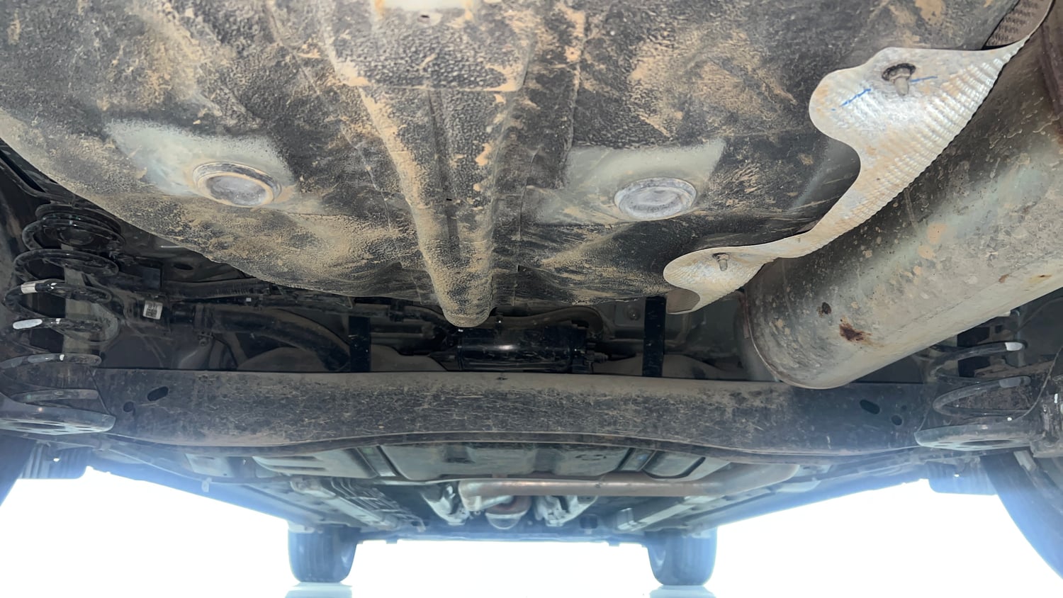 Used 2024 Hyundai Verna SX 1.5 Petrol MT Petrol Manual extra REAR UNDERBODY VIEW (TAKEN FROM REAR)