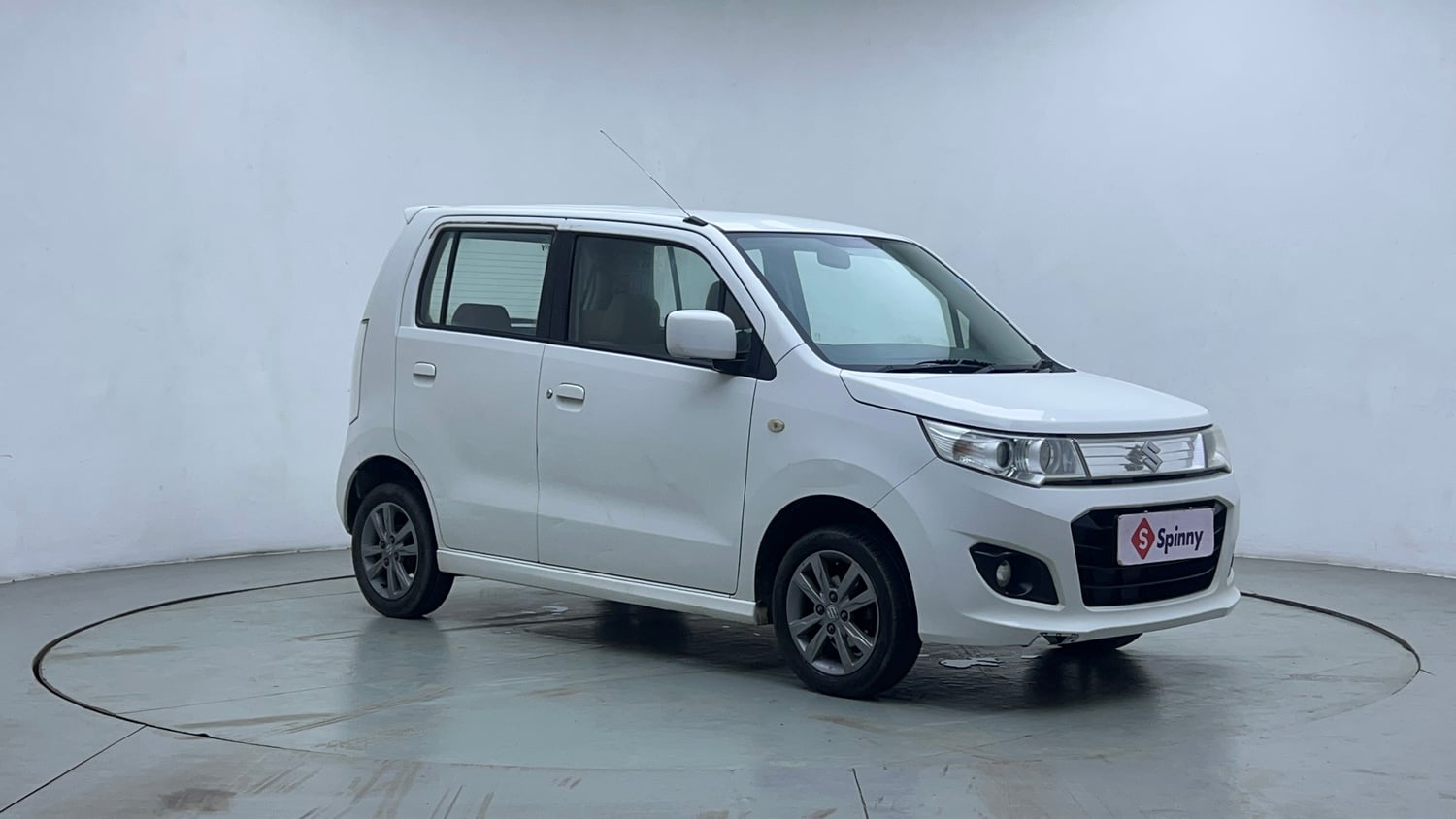 Used 2017 Maruti Suzuki Wagon R VXI+ Petrol Manual exterior RIGHT FRONT CORNER VIEW