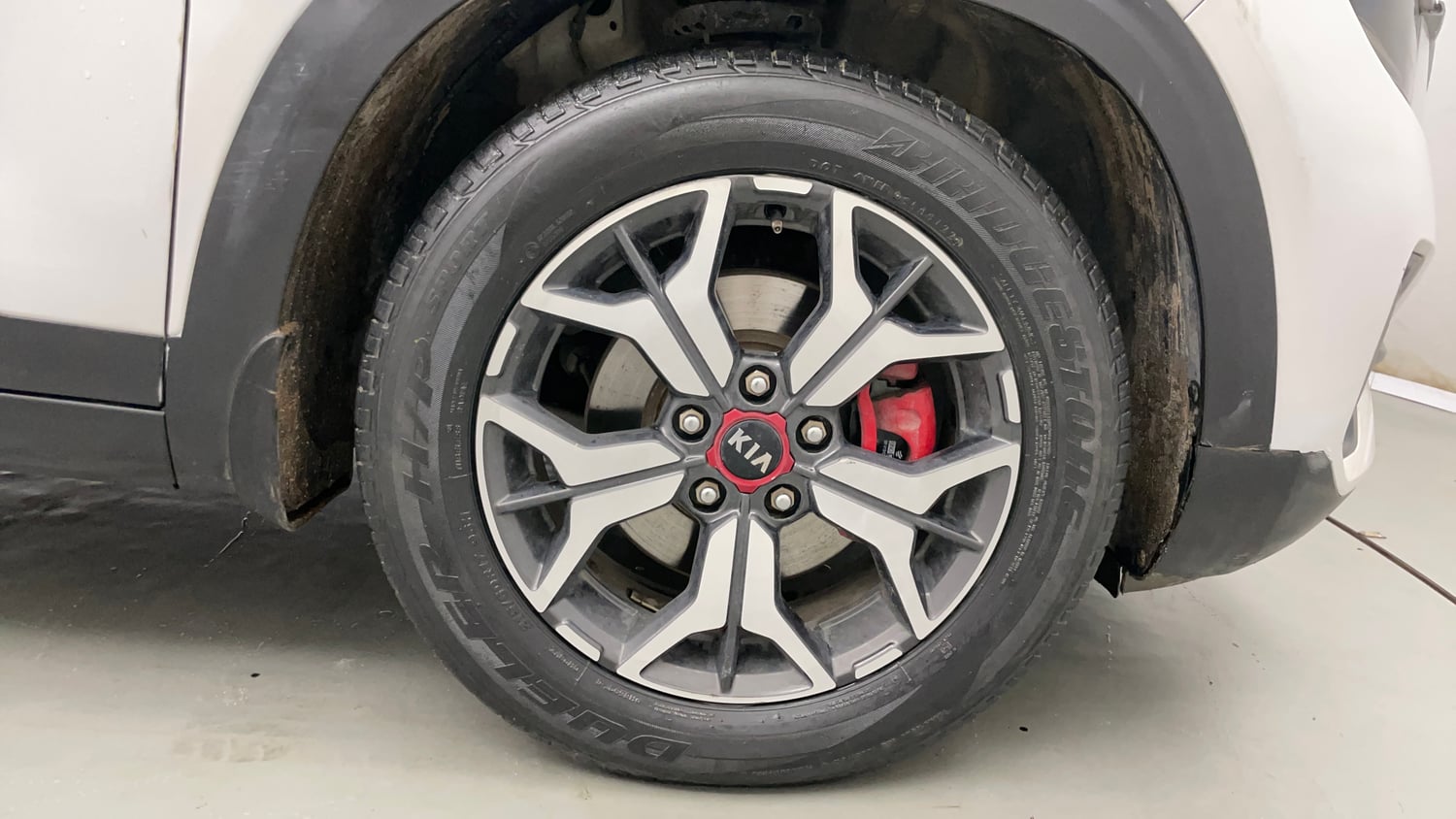 Used 2019 Kia Seltos GTX Plus 1.4 Petrol Manual tyres RIGHT FRONT TYRE RIM VIEW