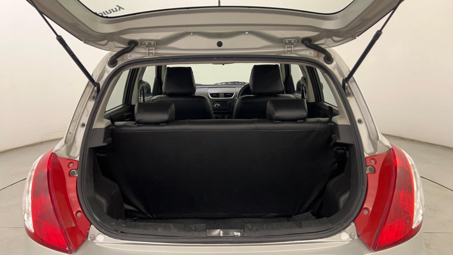 Used 2014 Maruti Suzuki Swift VXi Petrol Manual interior DICKY INSIDE VIEW