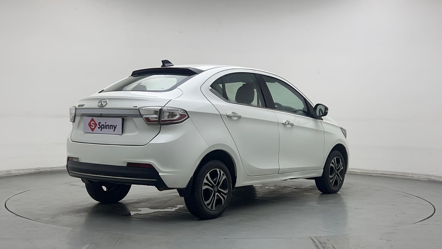 Used 2022 Tata Tigor XZ Plus CNG Cng Manual exterior RIGHT REAR CORNER VIEW