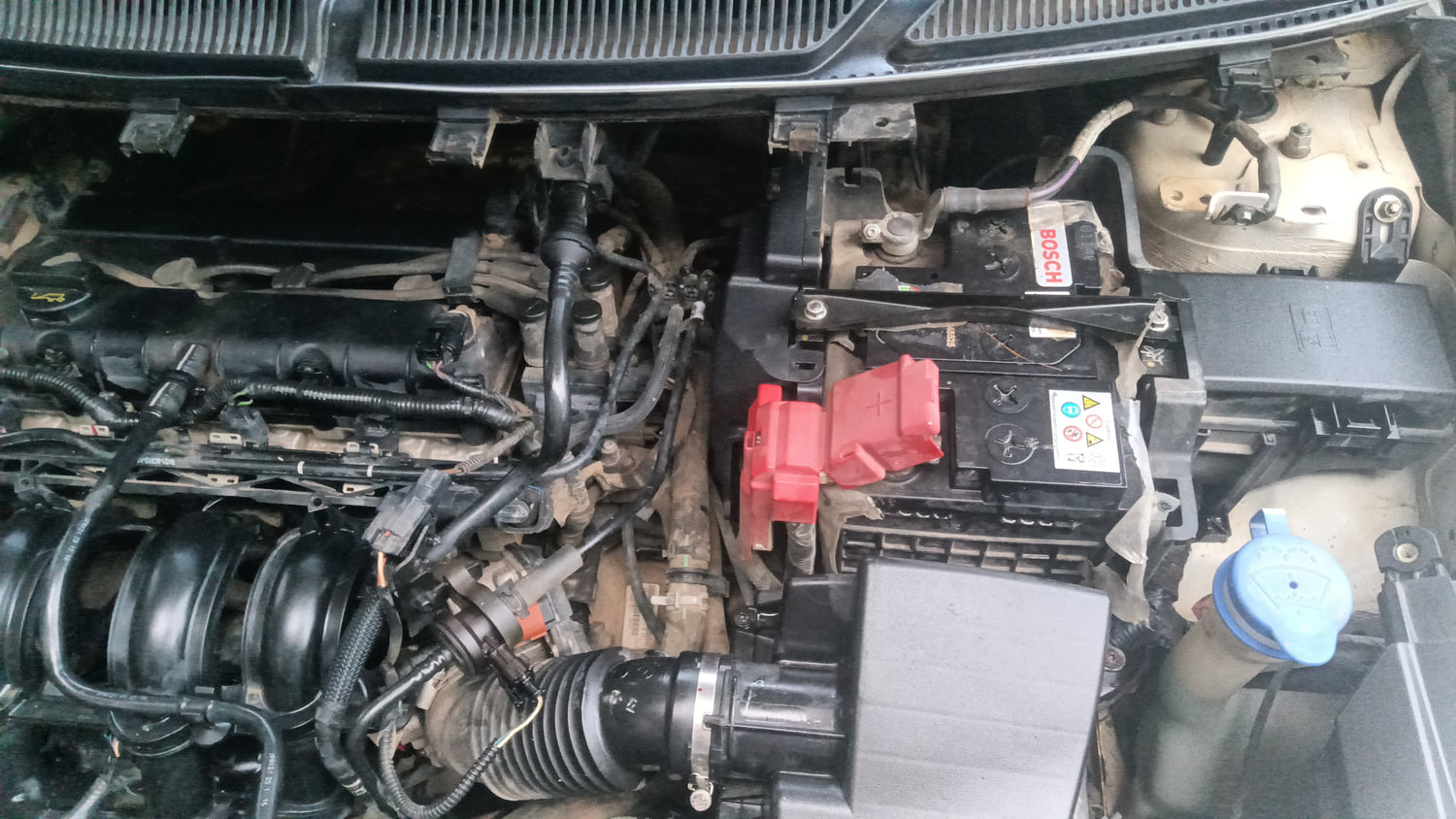 Used 2017 Ford Figo Trend 1.2 Ti-VCT Petrol Manual engine ENGINE LEFT SIDE VIEW
