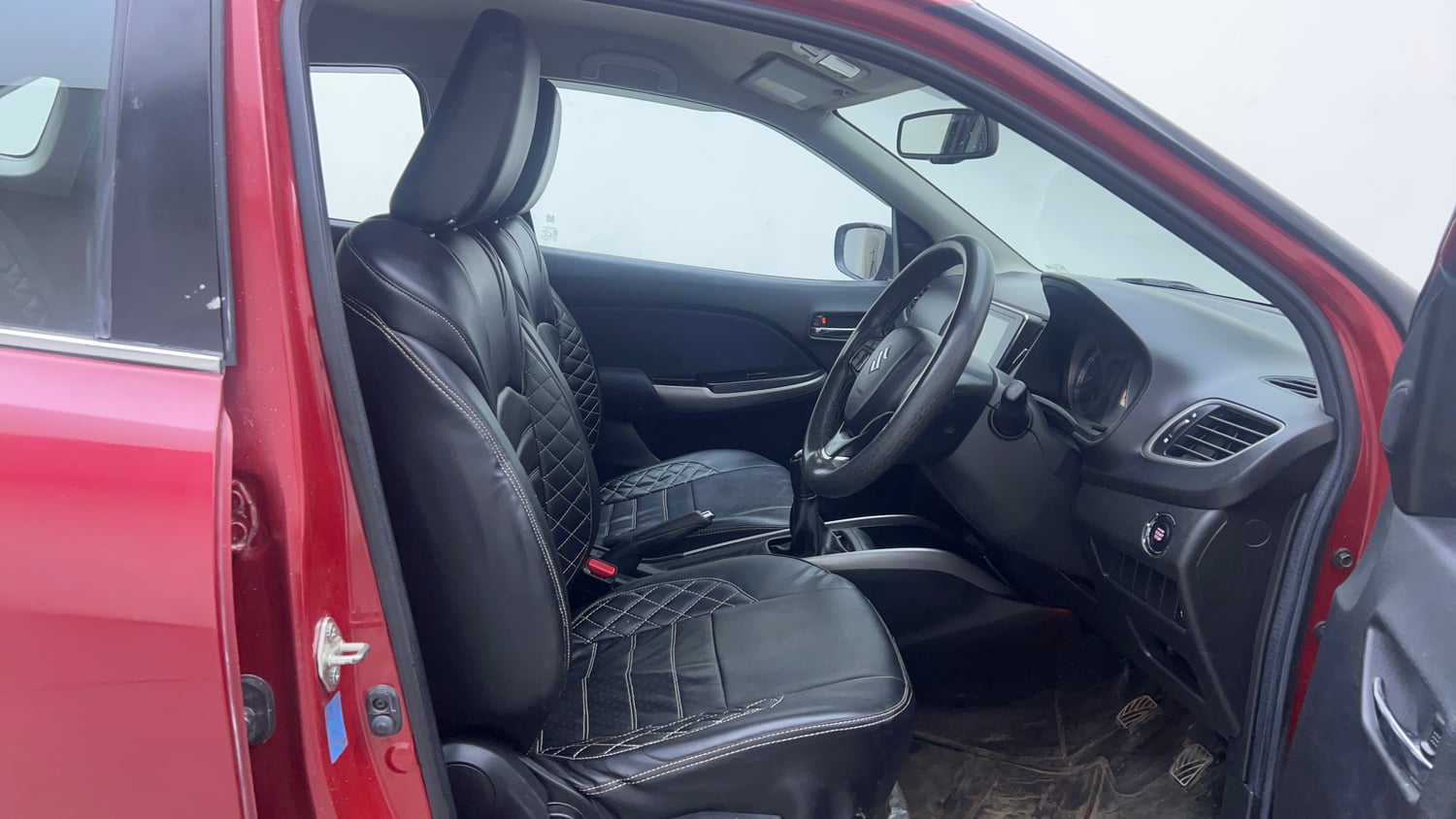 Used 2022 Maruti Suzuki Baleno Zeta Petrol Manual interior RIGHT SIDE FRONT DOOR CABIN VIEW