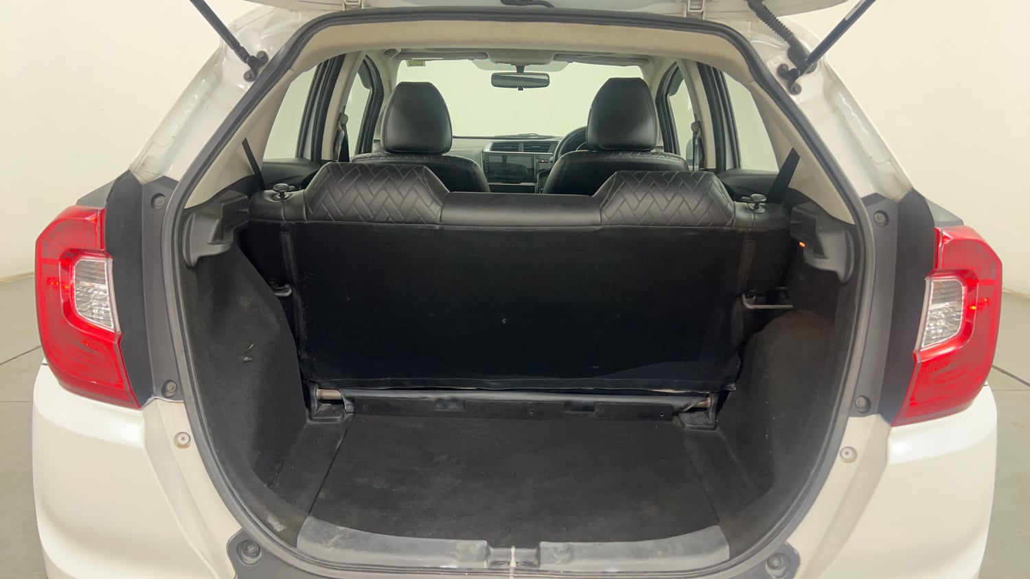 Used 2019 Honda WR-V VX MT Diesel Diesel Manual interior DICKY INSIDE VIEW