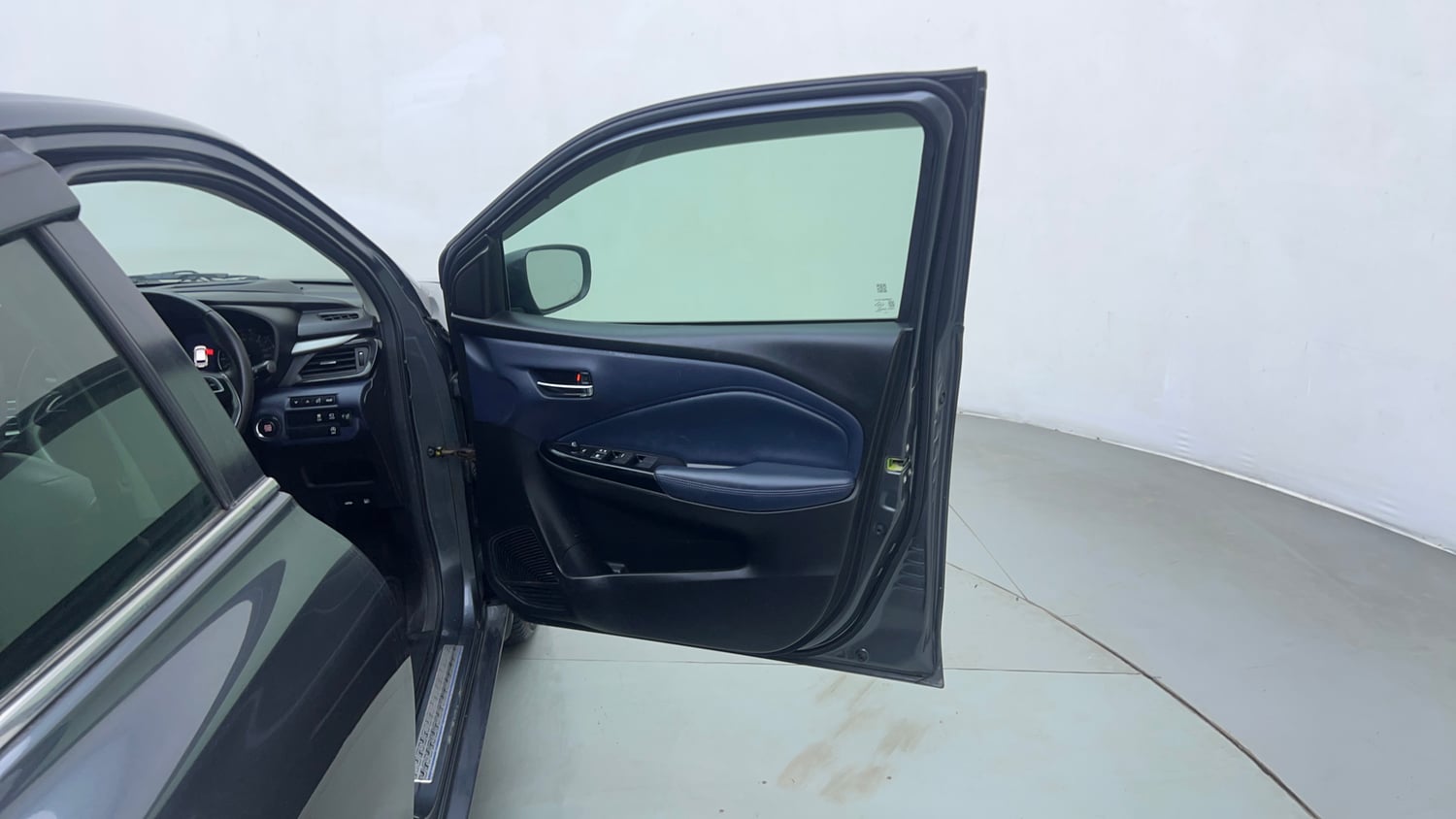 Used 2022 Maruti Suzuki Baleno Alpha MT Petrol Manual interior RIGHT FRONT DOOR OPEN VIEW
