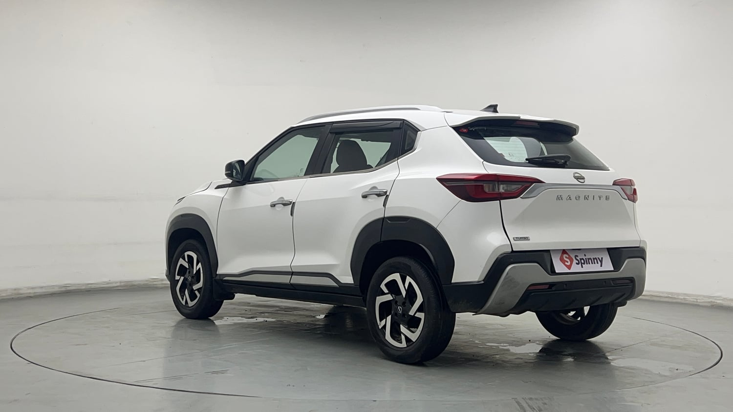 Used 2022 Nissan Magnite XV Turbo Petrol Manual exterior LEFT REAR CORNER VIEW