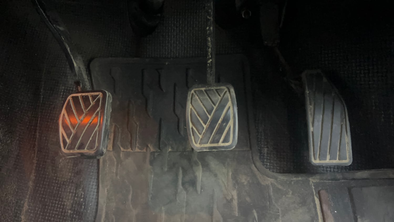 Used 2022 Maruti Suzuki Baleno Zeta Petrol Manual interior PEDALS VIEW