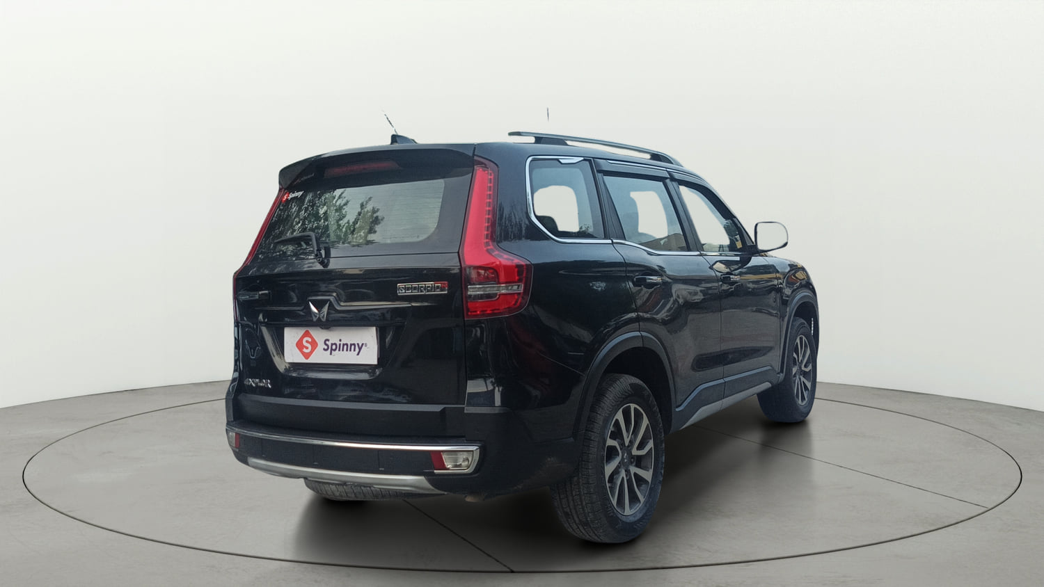 Used 2022 Mahindra Scorpio N Z8 L Diesel AT 4WD 7 STR Diesel Automatic exterior RIGHT REAR CORNER VIEW