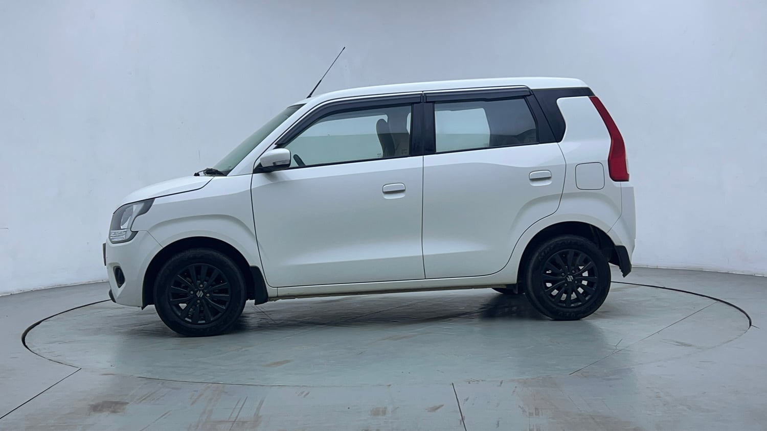 Used 2023 Maruti Suzuki Wagon R ZXI Plus 1.2 Petrol Manual exterior LEFT SIDE VIEW