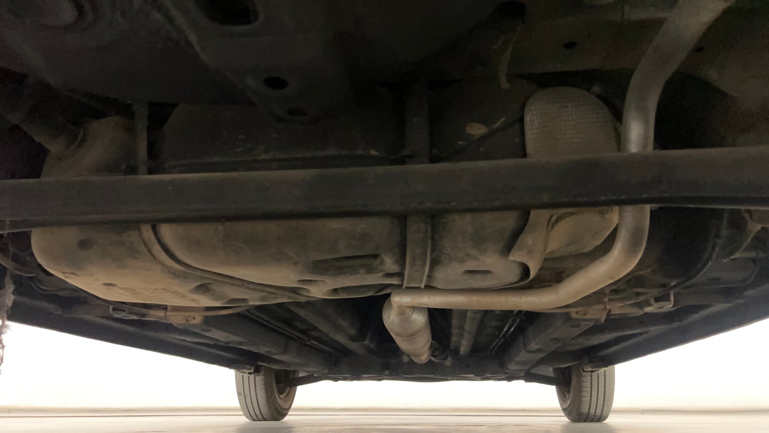 Used 2014 Maruti Suzuki Swift VXi Petrol Manual extra REAR UNDERBODY VIEW (TAKEN FROM REAR)