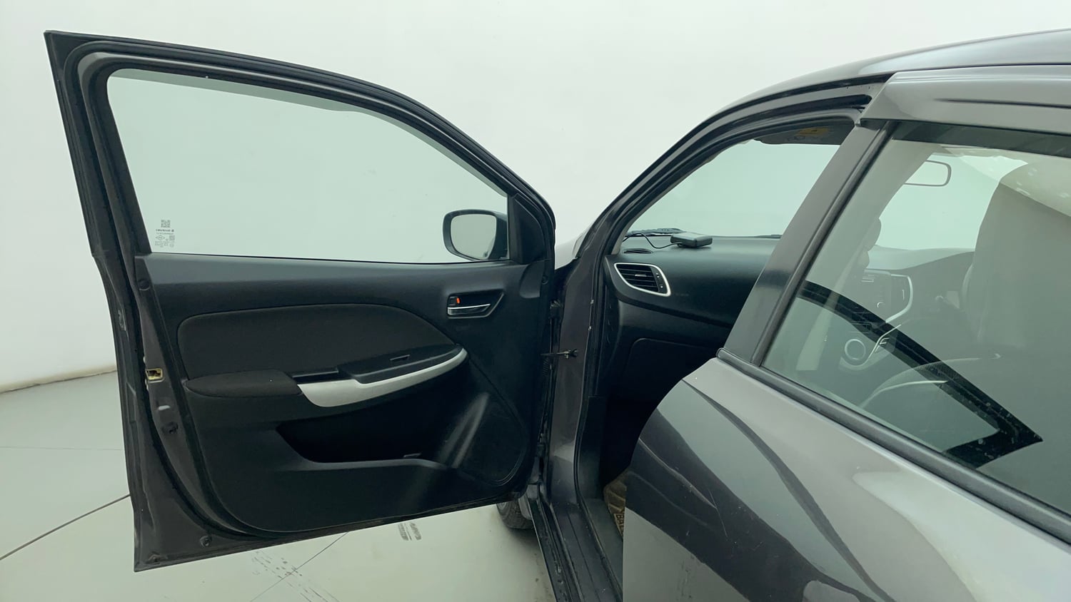 Used 2016 Maruti Suzuki Baleno Delta 1.2 Petrol Manual interior LEFT FRONT DOOR OPEN VIEW
