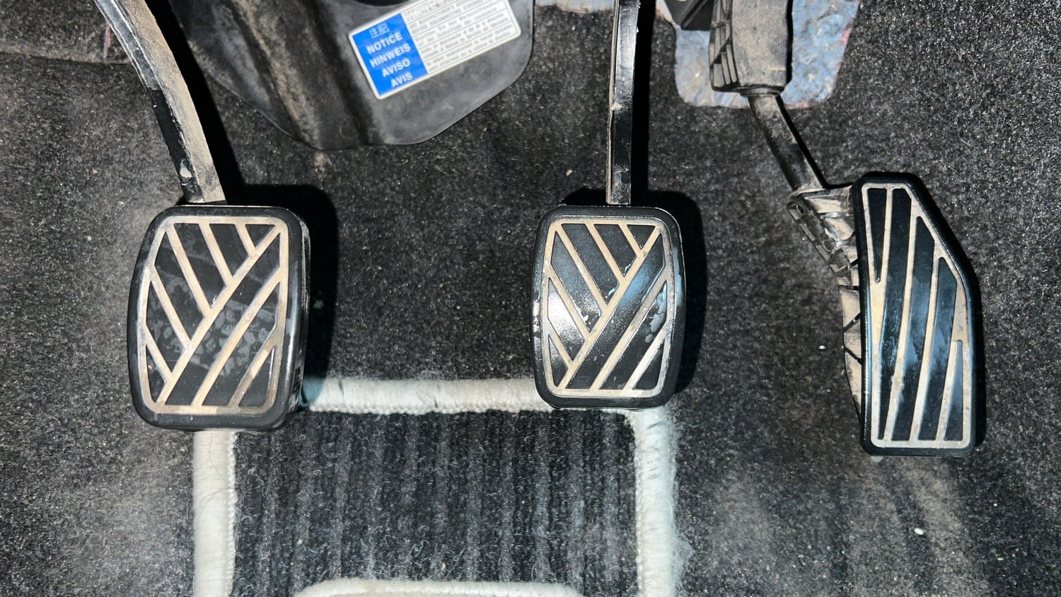 Used 2019 Maruti Suzuki Swift VXi Petrol Manual interior PEDALS VIEW