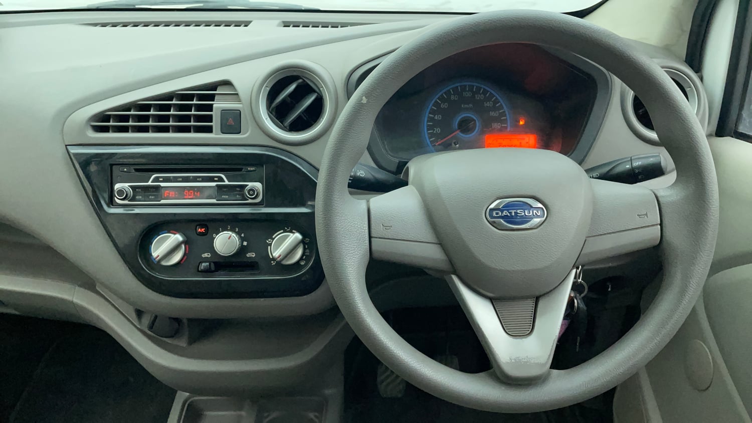 Used 2017 Datsun Redi-GO T (O) Petrol Manual interior STEERING VIEW