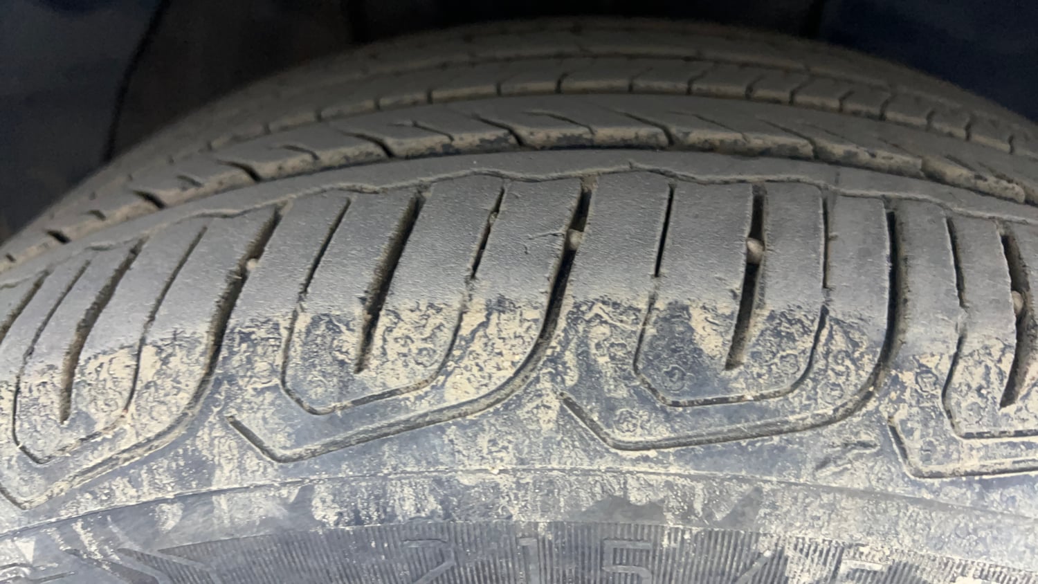 Used 2023 MG Motors Astor Sharp 1.5 CVT Old Generation Petrol Automatic tyres RIGHT FRONT TYRE TREAD VIEW