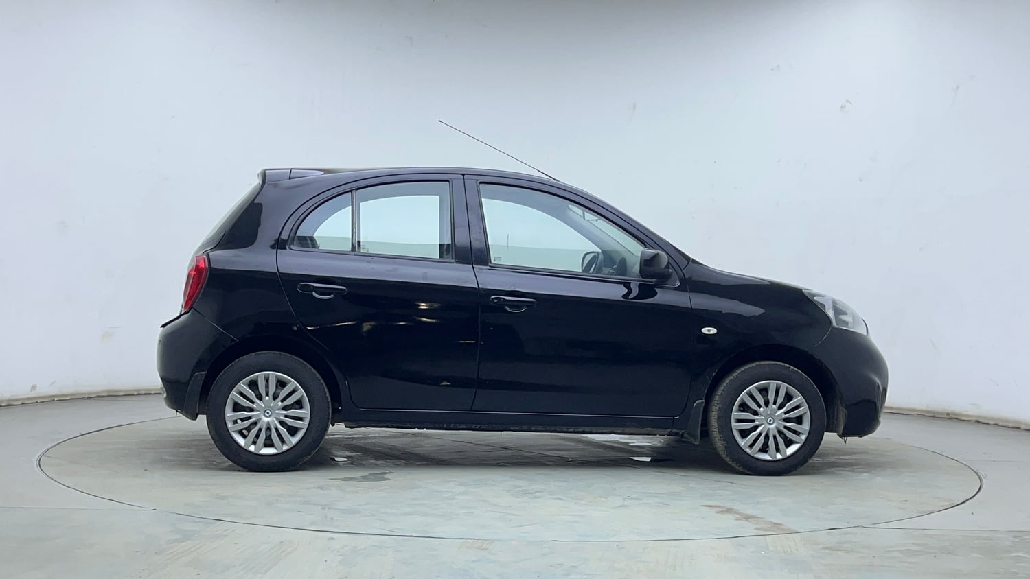 Used 2015 Nissan Micra XL Petrol Manual exterior RIGHT SIDE VIEW