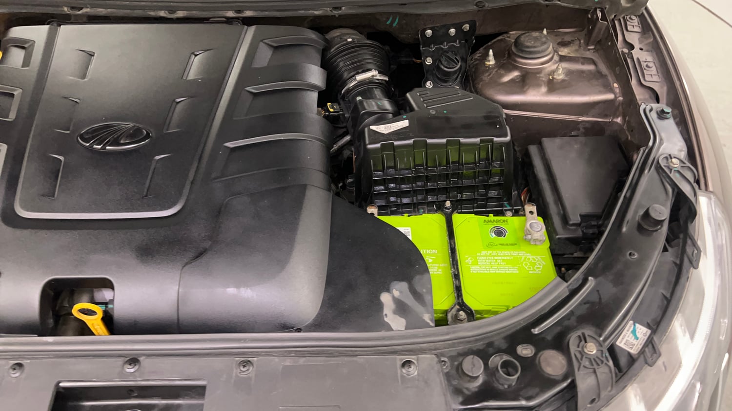 Used 2021 Mahindra XUV500 W11 Diesel Manual engine ENGINE LEFT SIDE VIEW